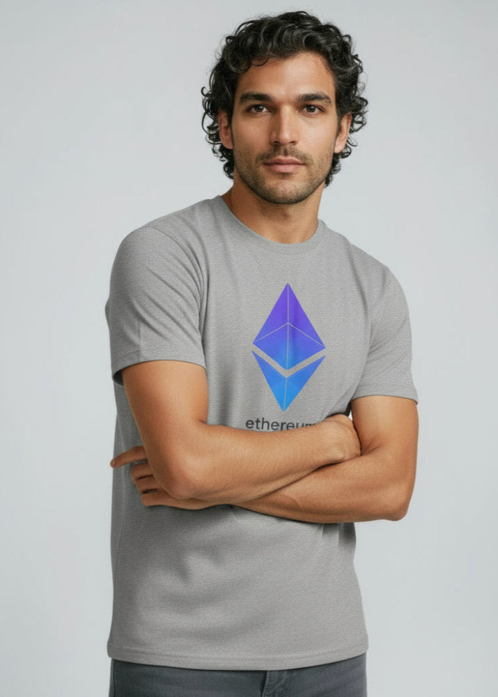 Model wearing Ethereum eco T-shirt heather grey – ETH blockchain streetwear by Block Supply
